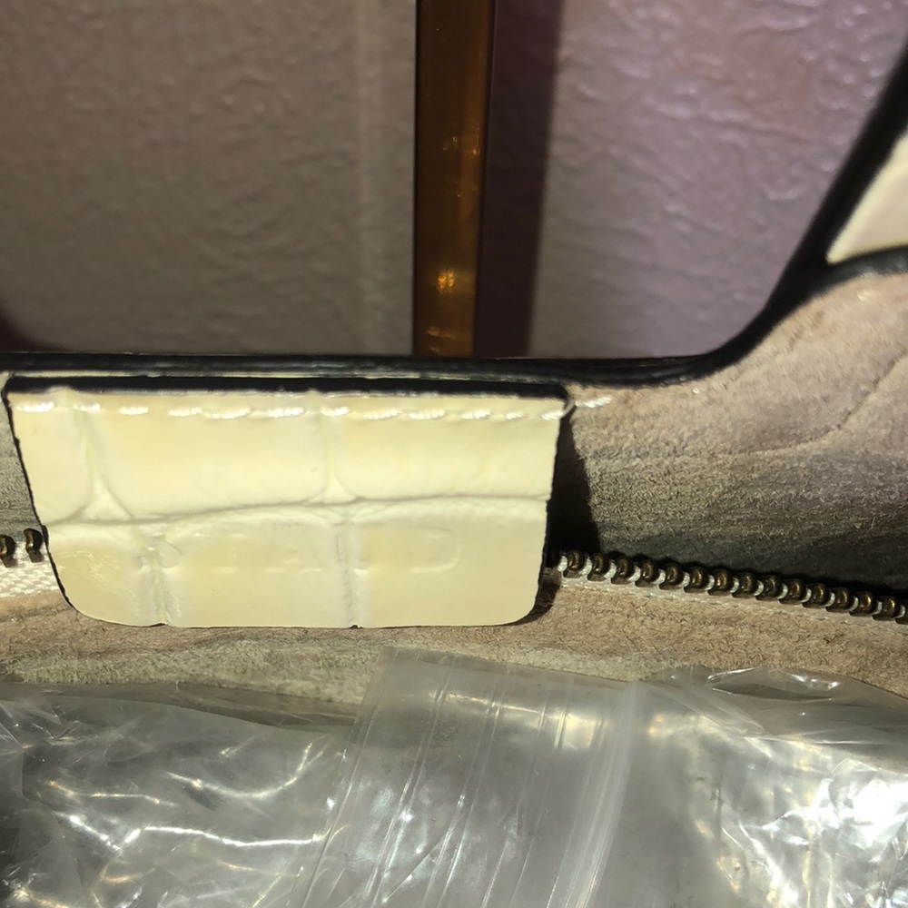 STAUD Leather Crossbody Bag with Adjustable Strap + Insert bag - Picture 4 of 11